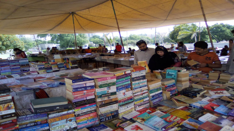 Pakistanis stand moderate in buying books, Turkey tops, Report