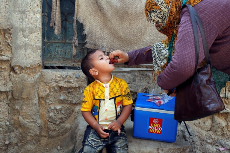 Terror threats to women polio workers can halt ‘Polio Eradication Program’ in KP Province